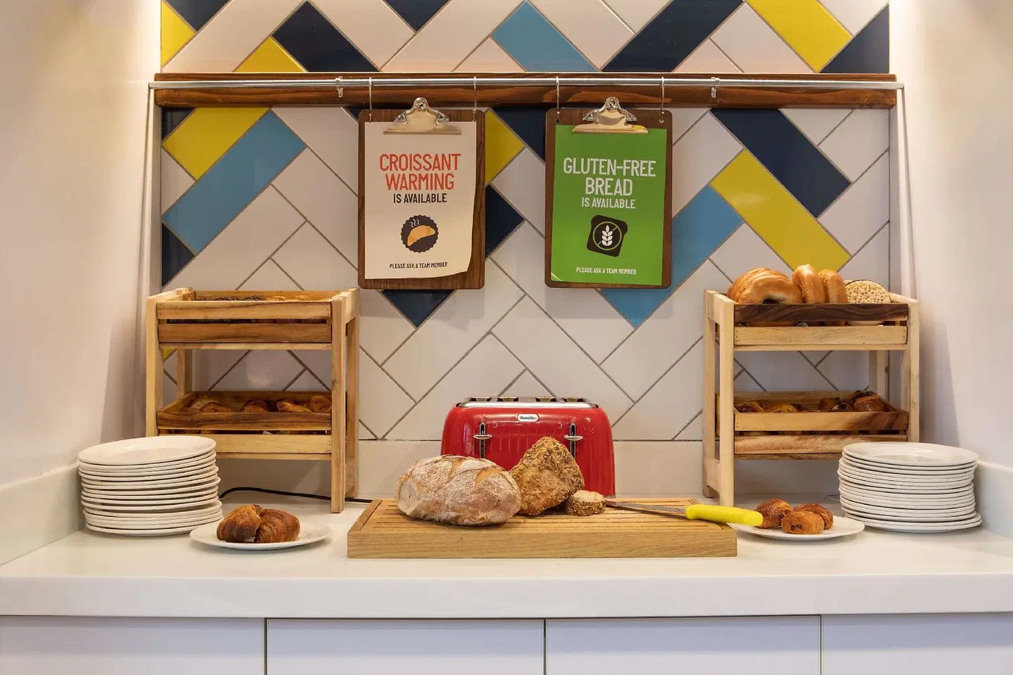 Hampton by Hilton York RESTAURANT