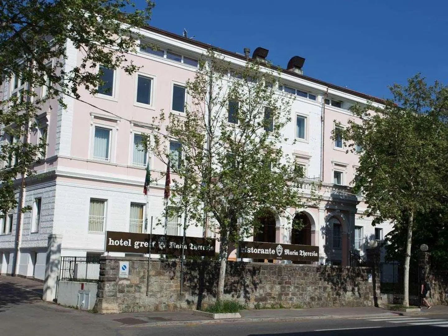 Greif Hotel Maria Theresia EXTERIOR