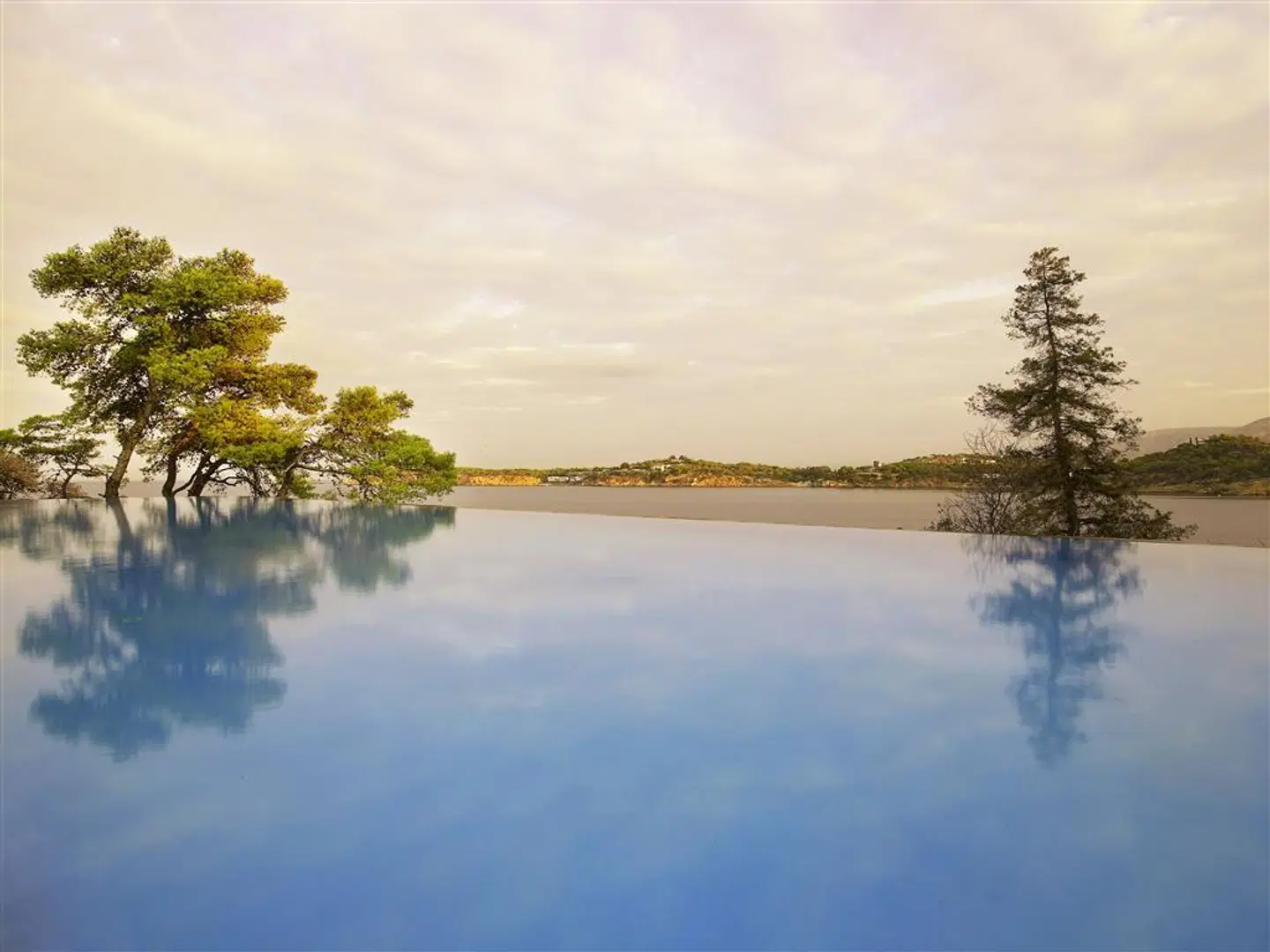 Four Seasons Astir Palace Hotel Athens OUTDOOR_POOL