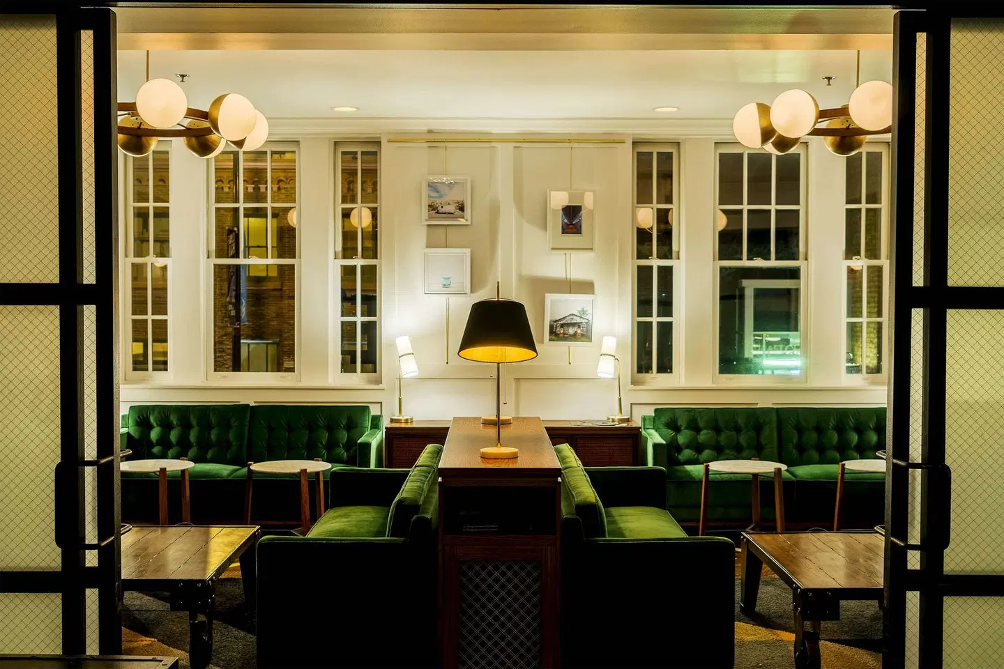 ACME Hotel Chicago, Outset Collection by Hilton LOUNGE_LOBBY