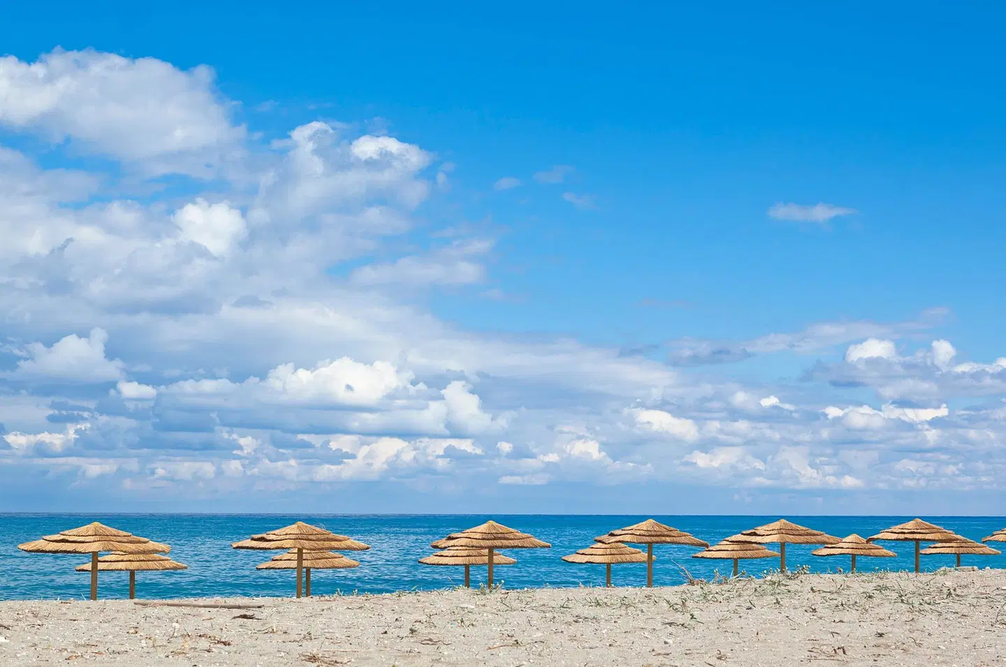 Mrs Chryssana Beach Hotel BEACH