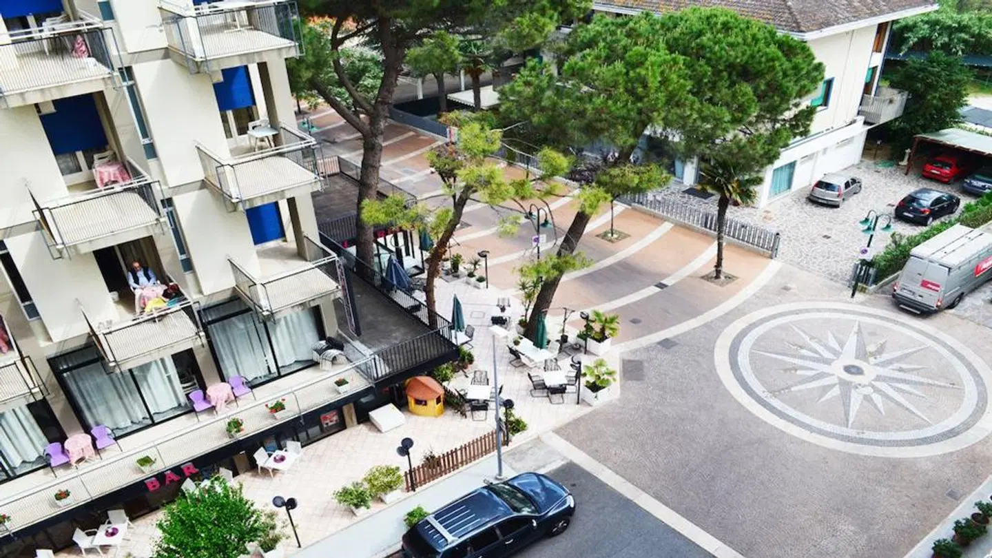 Hotel Riviera EXTERIOR