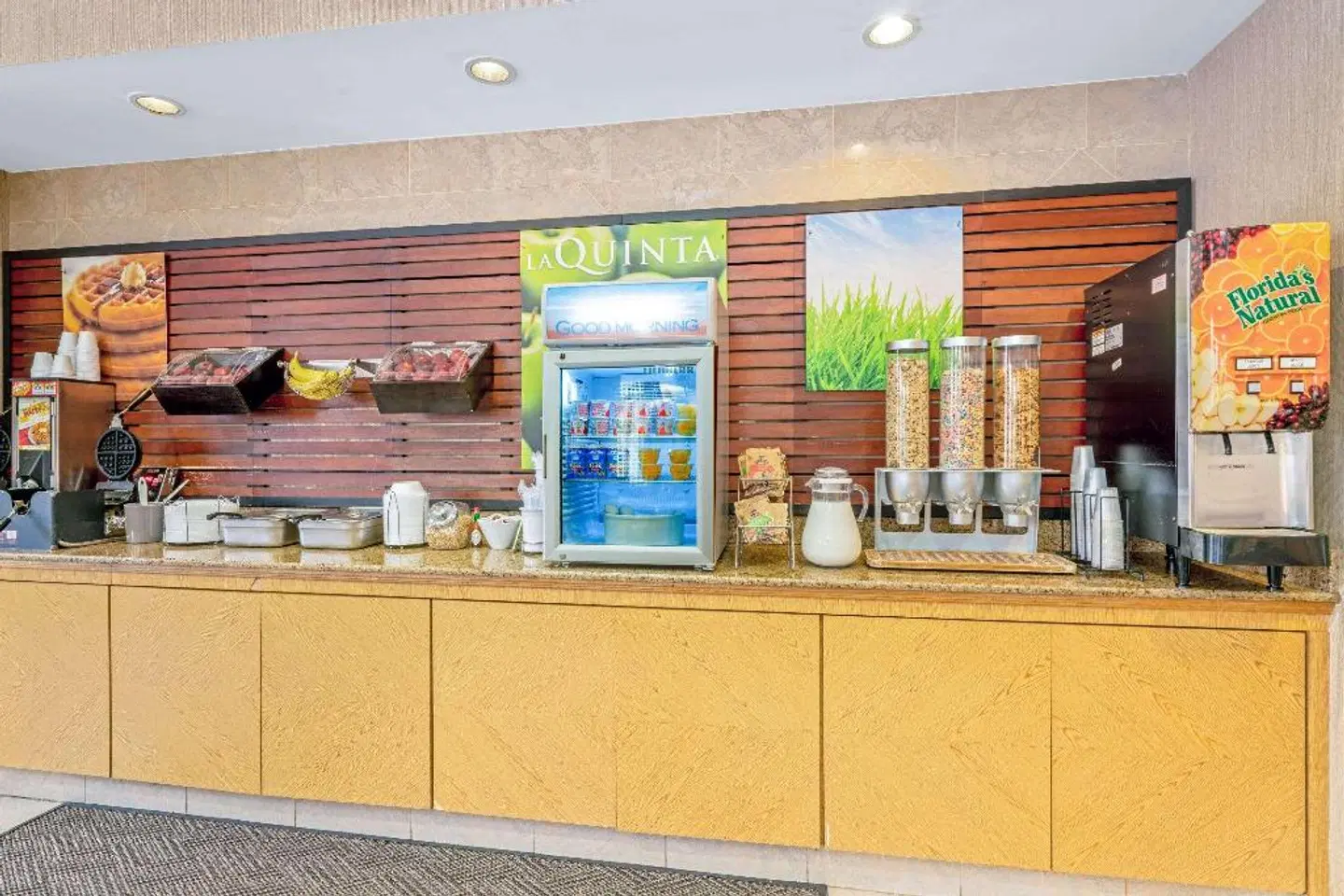 La Quinta Inn & Suites Salt Lake City Airport LOUNGE_LOBBY