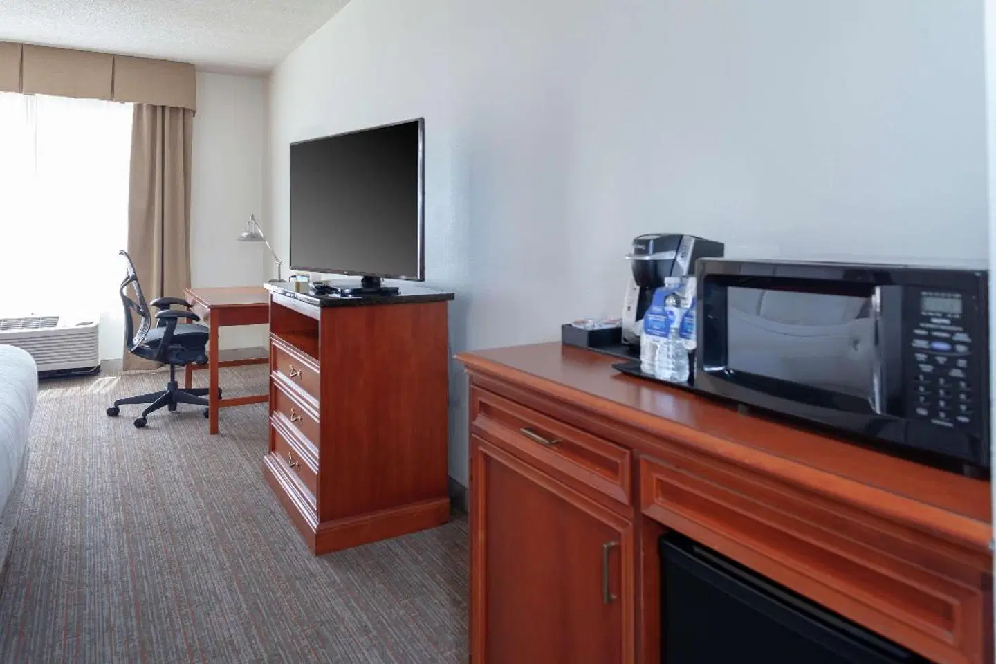 Hilton Garden Inn Charlotte North ROOM_EXAMPLE