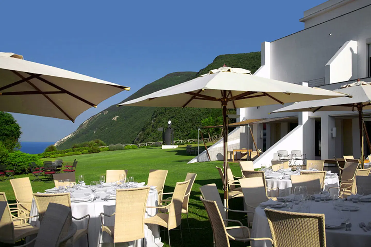 Hotel Emilia TERRACE