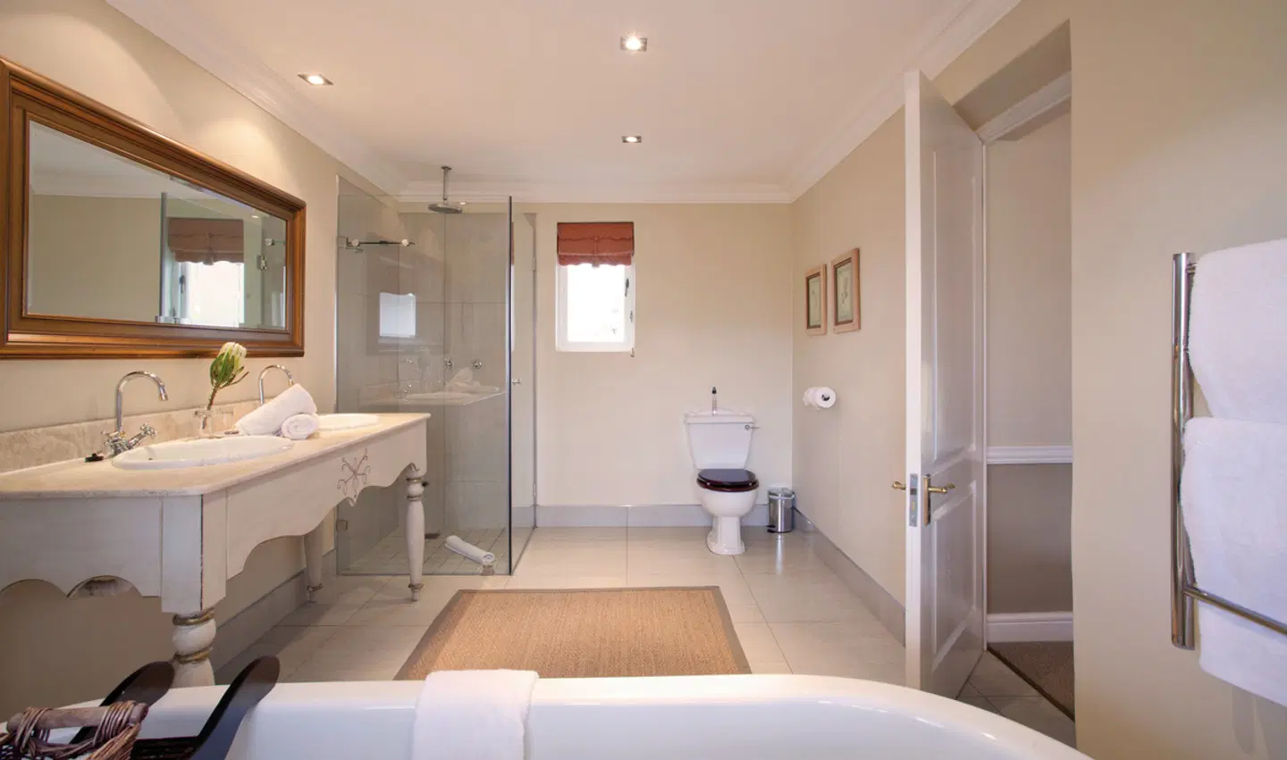 Franschhoek Country House BATHROOM