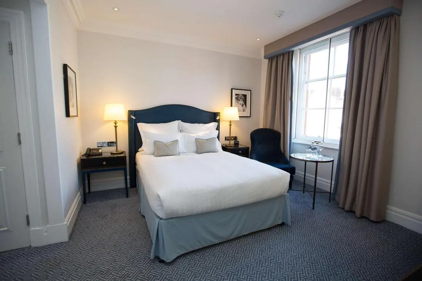 The Waldorf Hilton ROOM_EXAMPLE