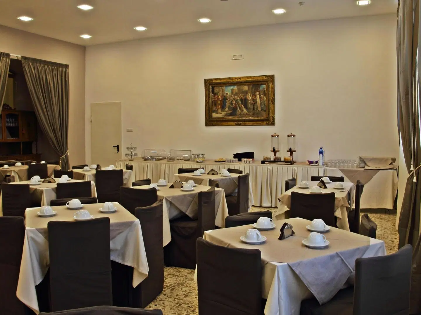 Sisters Hostel CONFERENCE