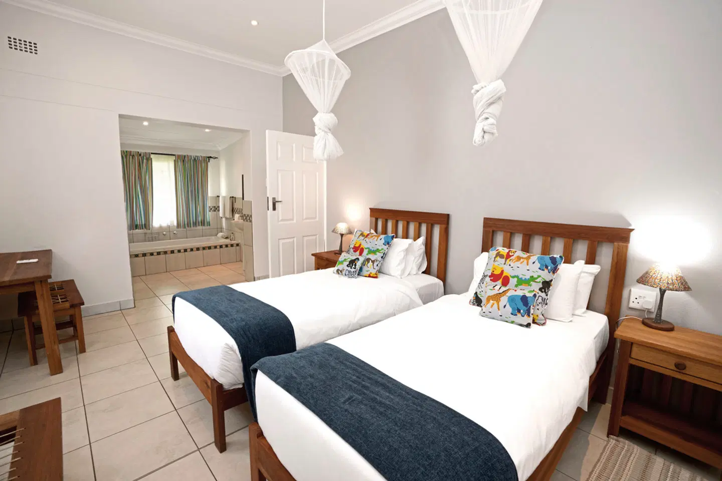 Batonka Guest Lodge ROOM_EXAMPLE