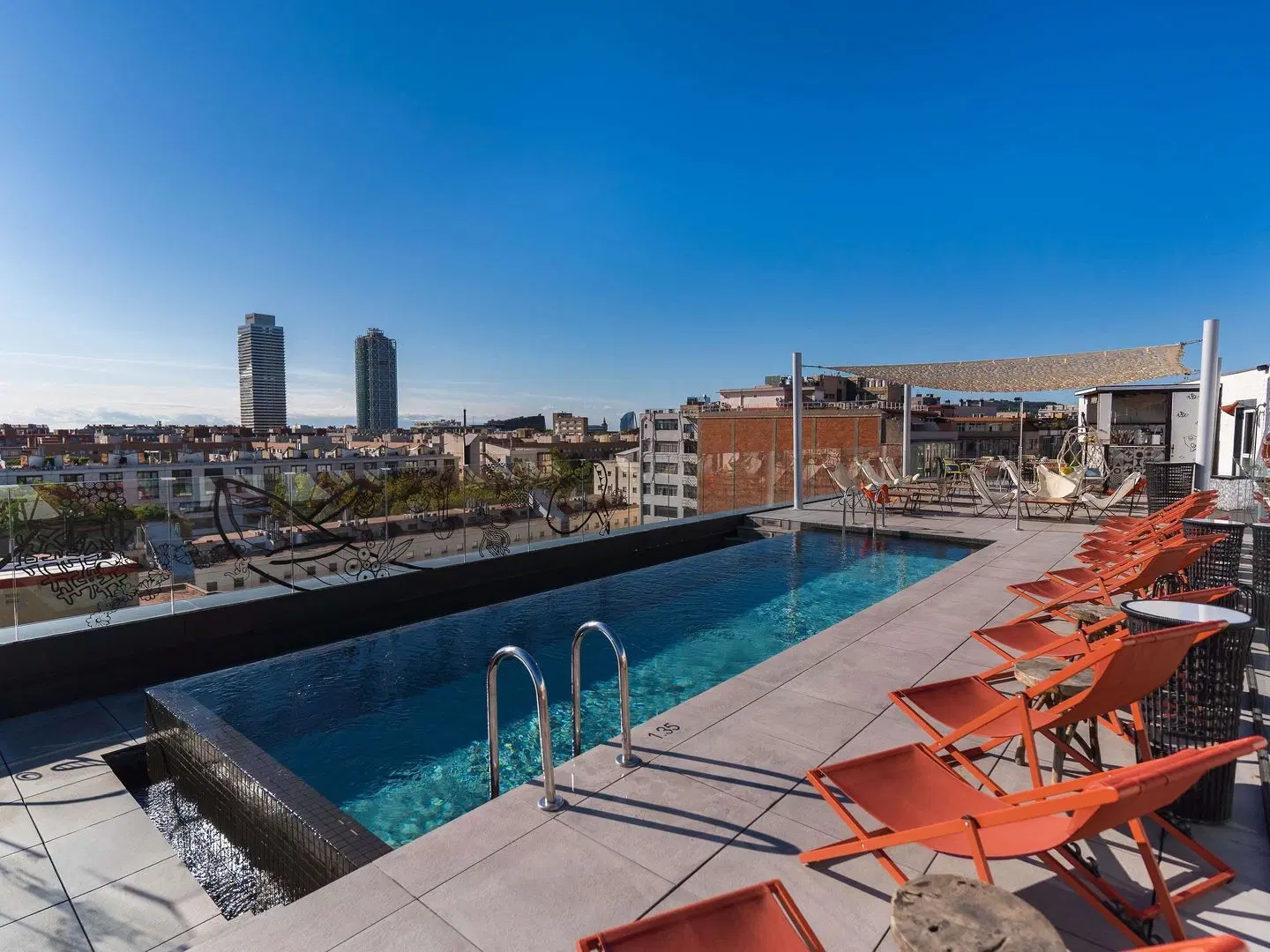 Ibis Styles Barcelona City Bogatell OUTDOOR_POOL