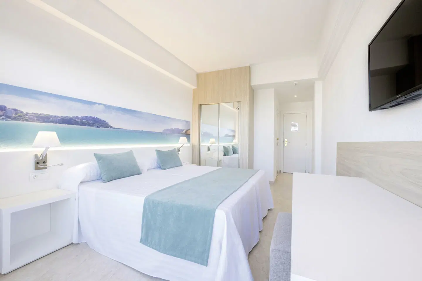 azuLine Bahamas ROOM_EXAMPLE