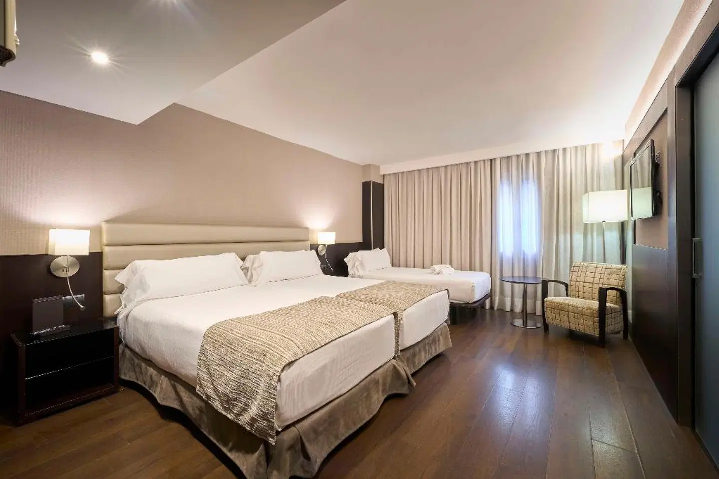 Catalonia Rigoletto ROOM_EXAMPLE