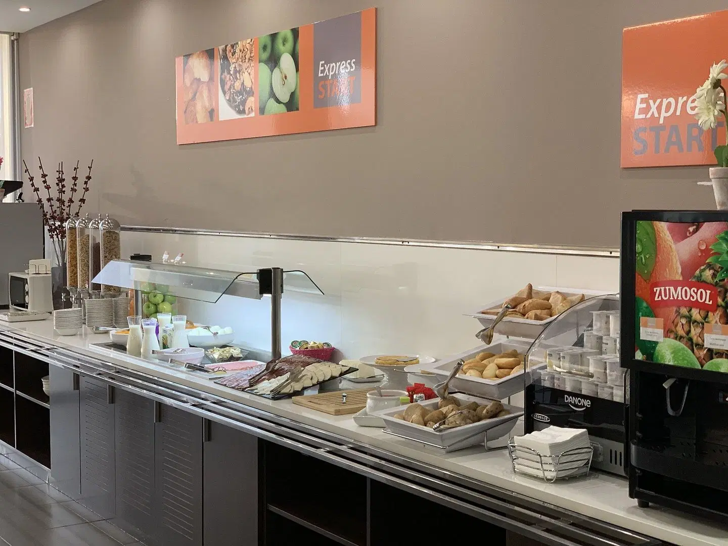 Holiday Inn Express Vitoria RESTAURANT