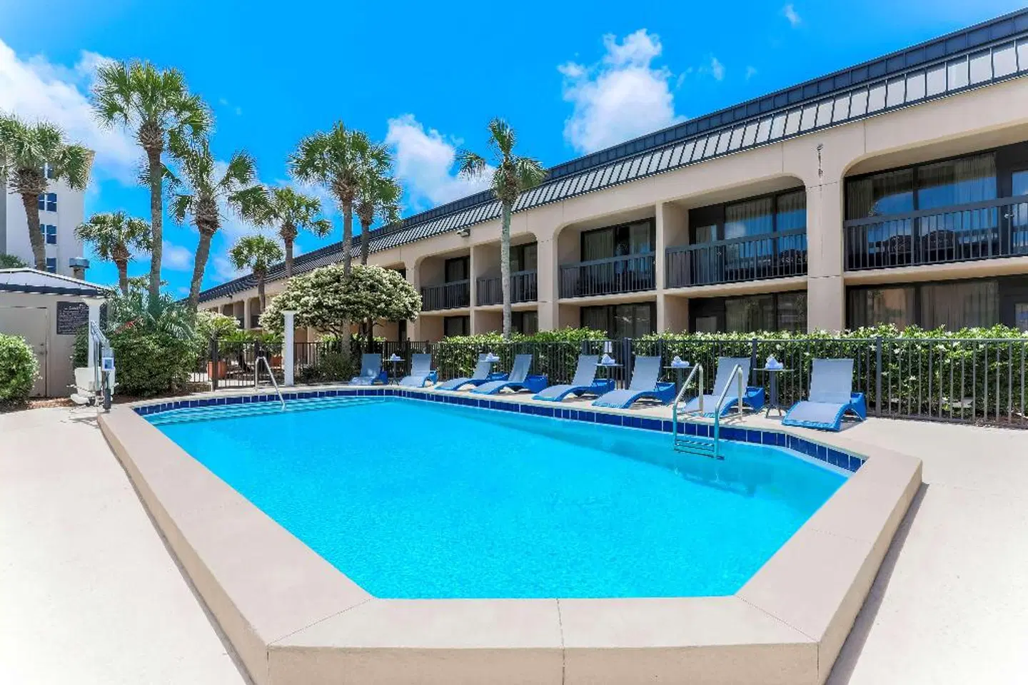 Hampton Inn Ft. Walton Beach OUTDOOR_POOL