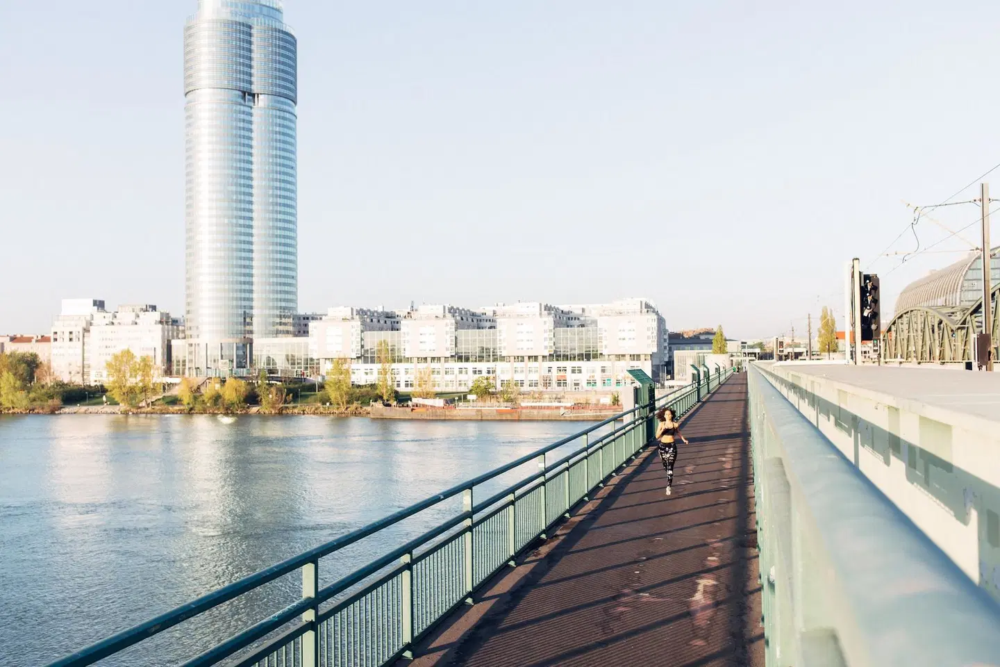 harry's home Wien Millennium Tower EXTERIOR