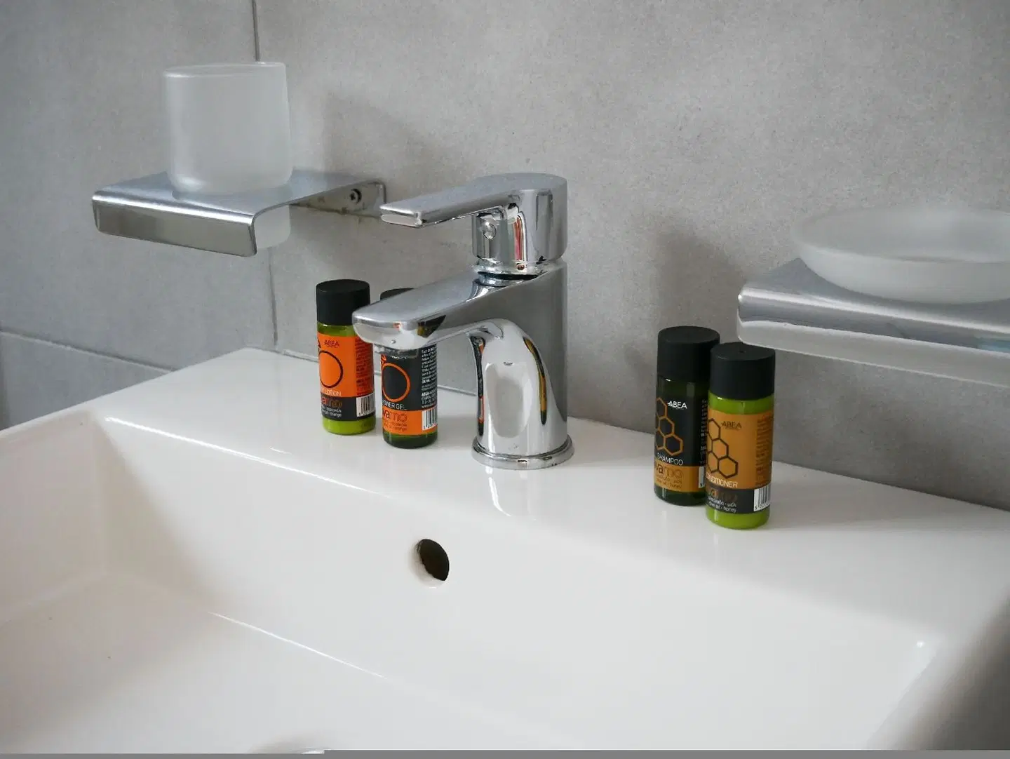 Erotokritos Studios BATHROOM