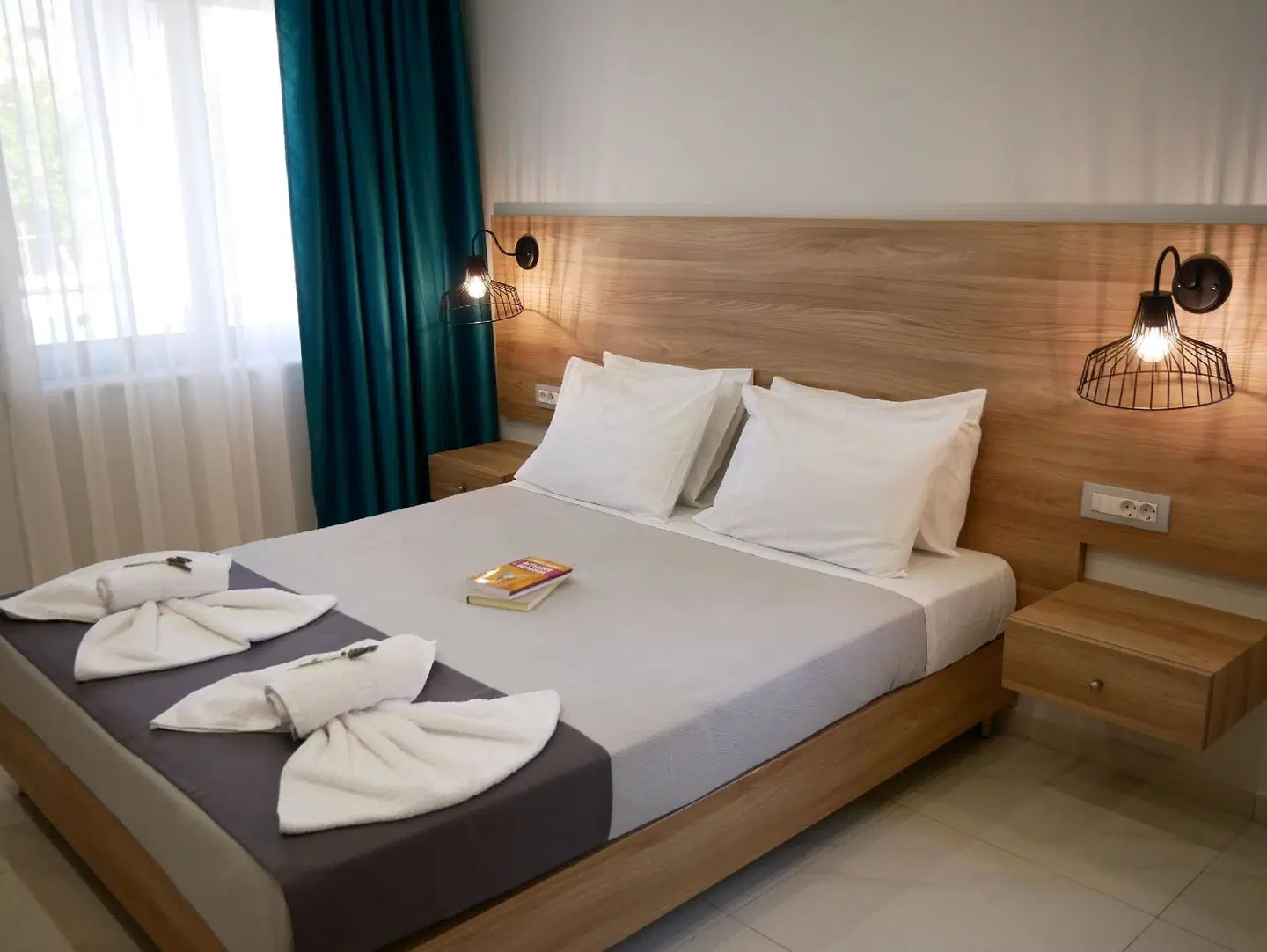 Erotokritos Studios ROOM_EXAMPLE