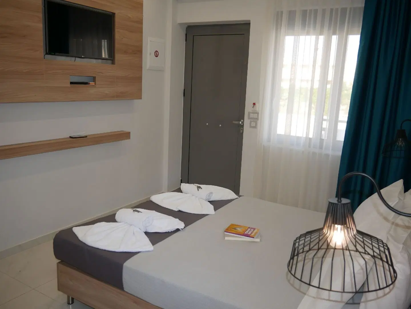 Erotokritos Studios ROOM_EXAMPLE