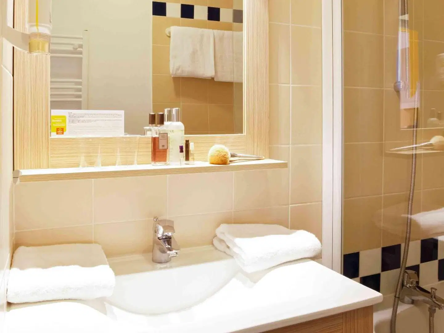 Aparthotel Adagio access Marseille Prado Périer Badezimmer