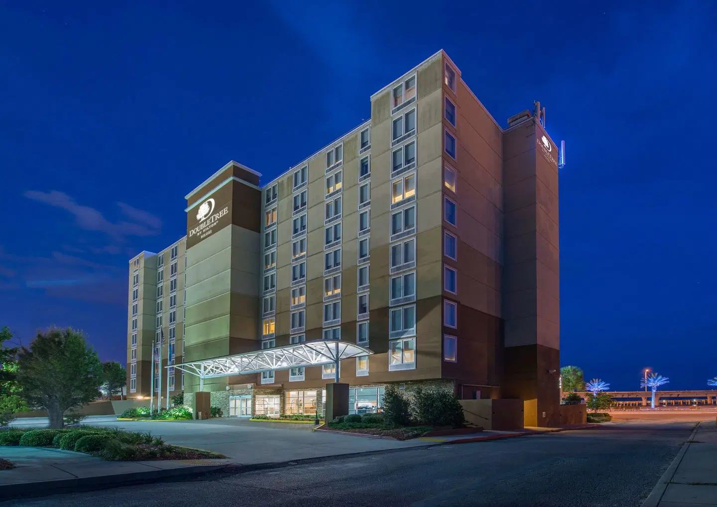 DoubleTree by Hilton Hotel Biloxi EXTERIOR