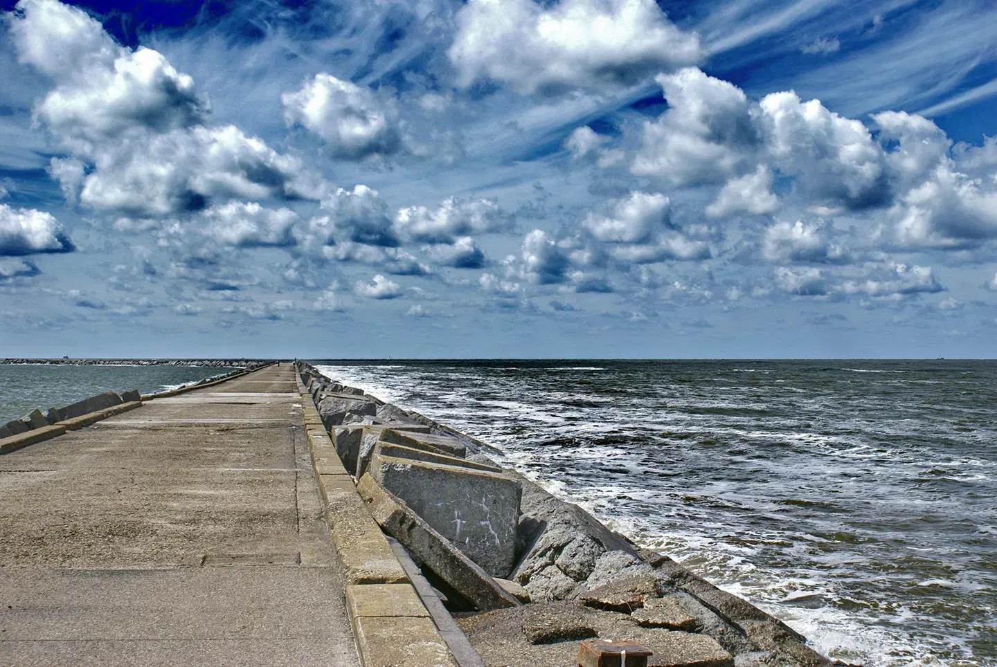 Leonardo Hotel IJmuiden Seaport Beach Strand