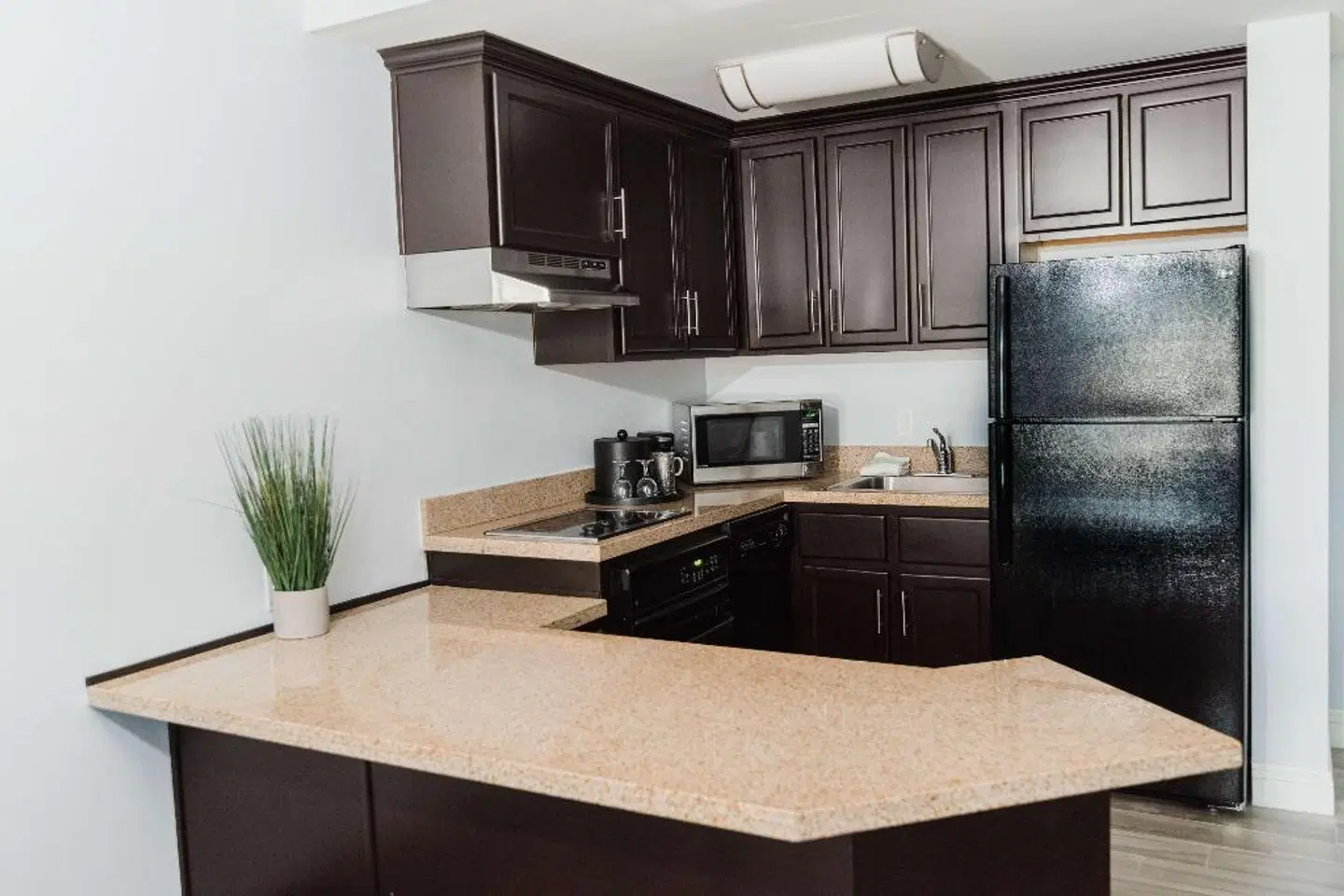 Best Western Plus Manhattan Beach Hotel ROOM_EXAMPLE