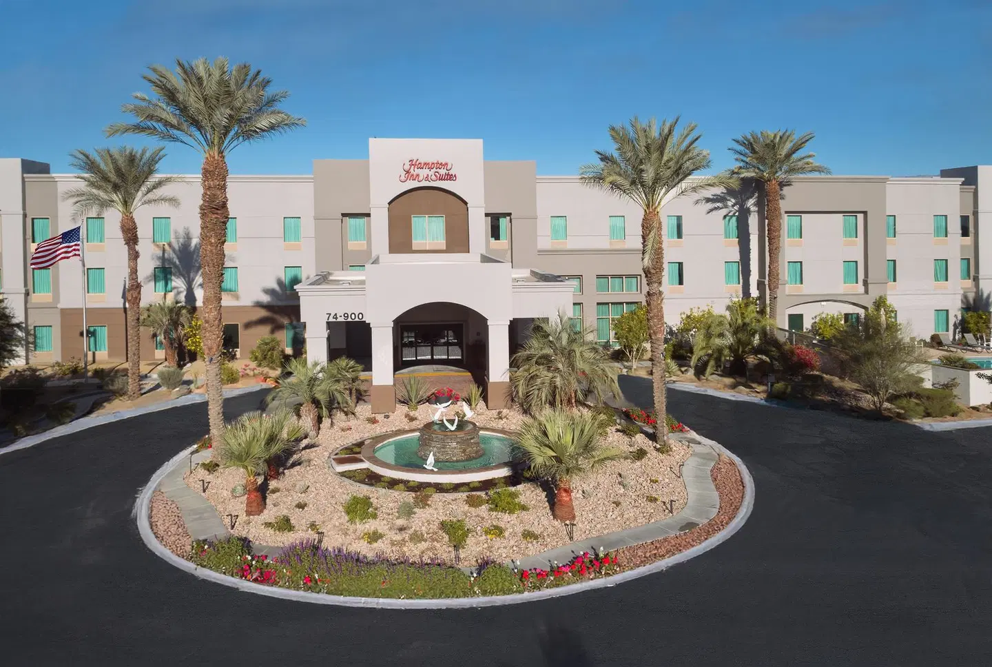Hampton Inn & Suites Palm Desert EXTERIOR