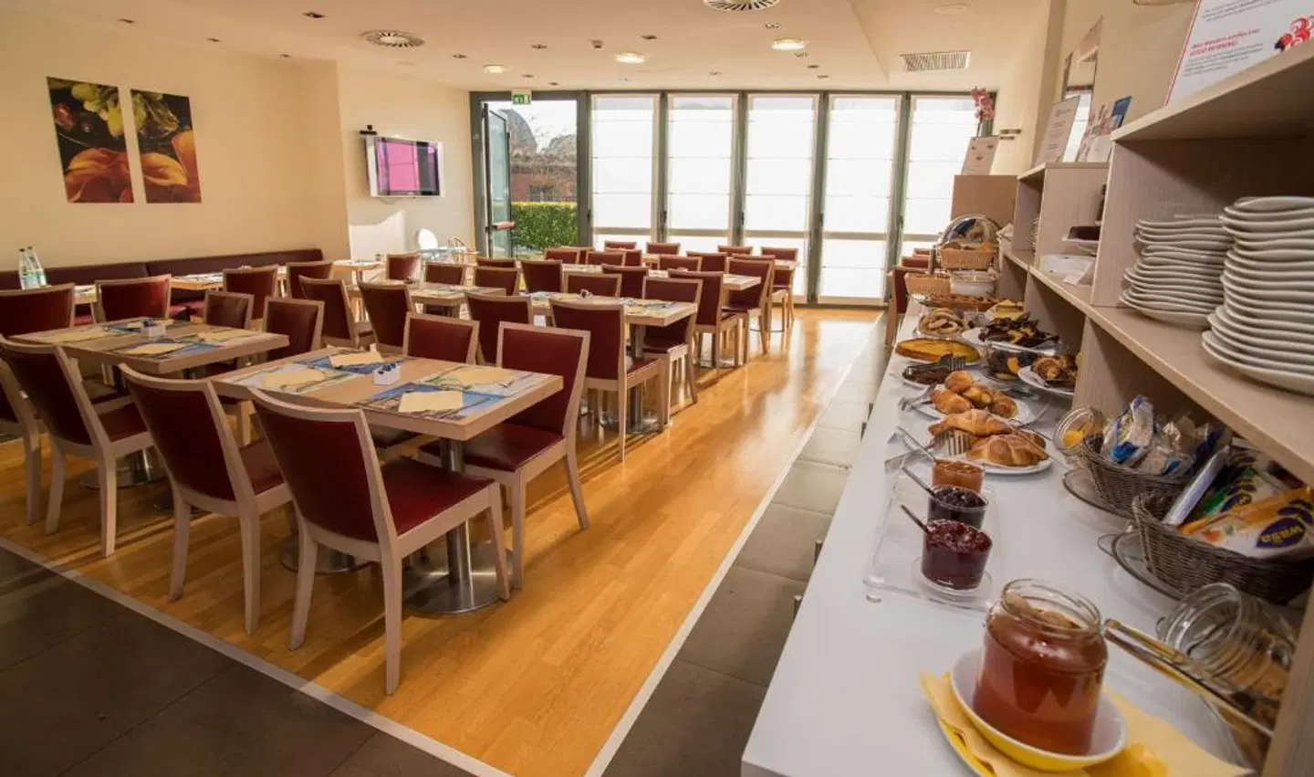 Best Western Palace Inn Hotel Restaurant