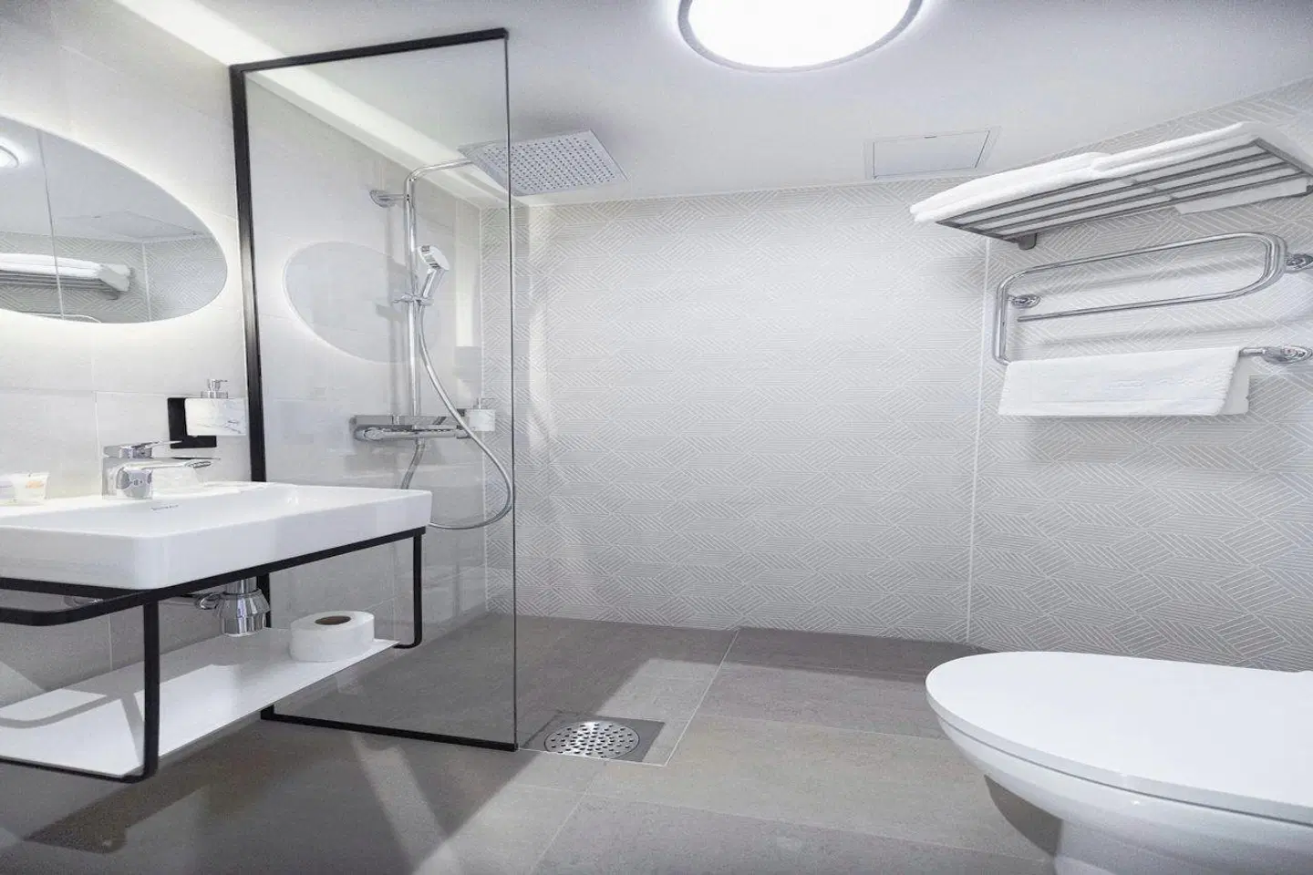 Rija Old Town Hotel BATHROOM