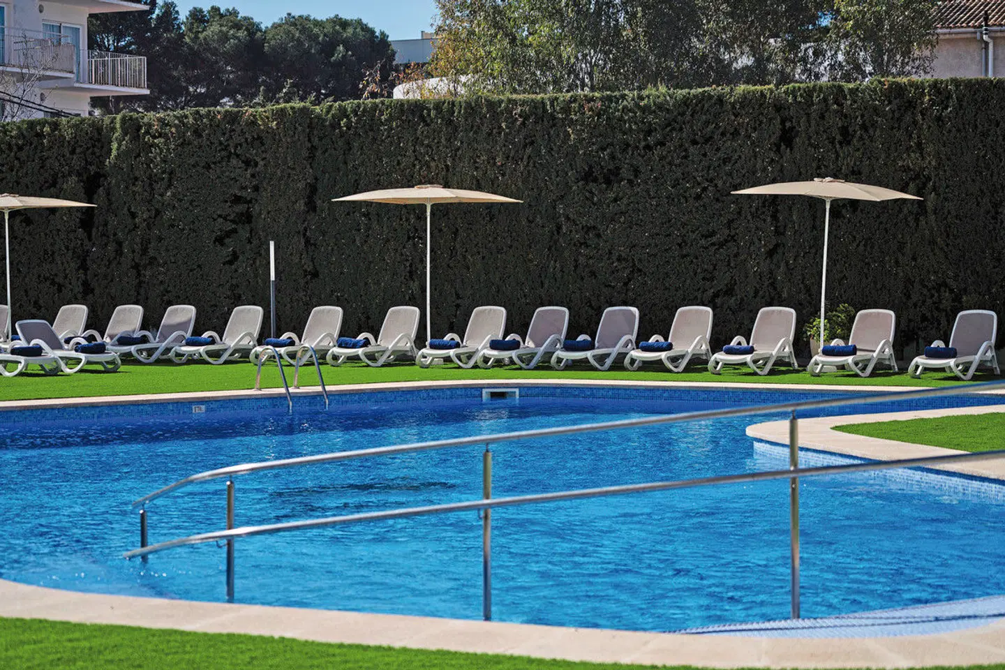 THB Maria Isabel OUTDOOR_POOL