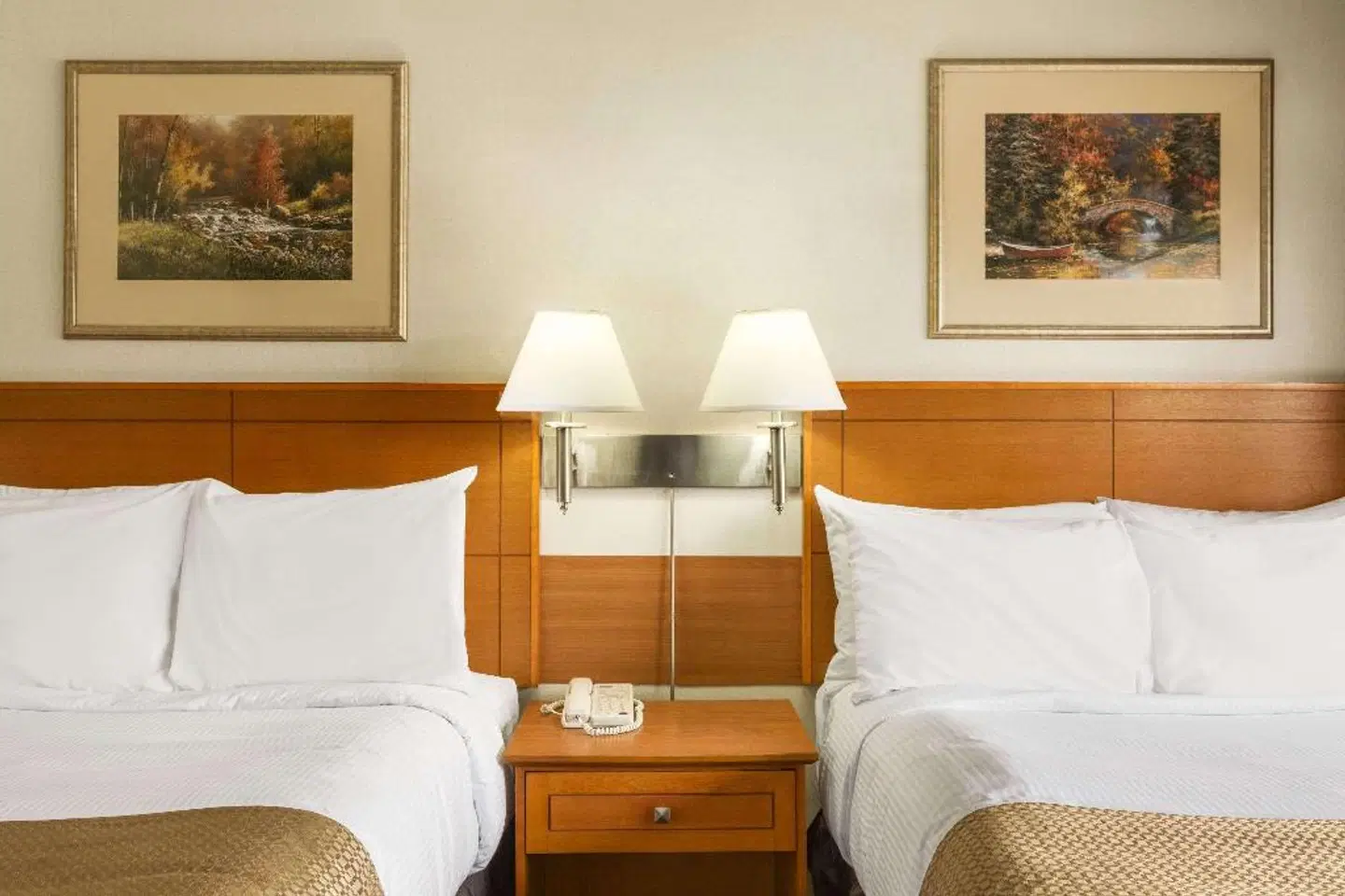 Travelodge by Wyndham Edmonton East ROOM_EXAMPLE