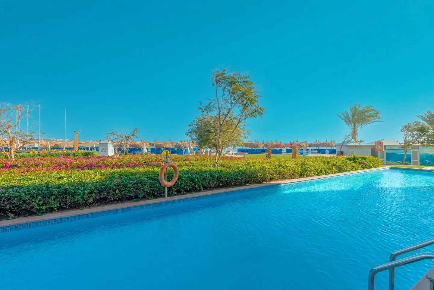 Titanic Royal OUTDOOR_POOL