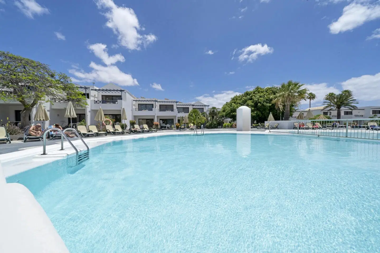 Relaxia Olivina OUTDOOR_POOL