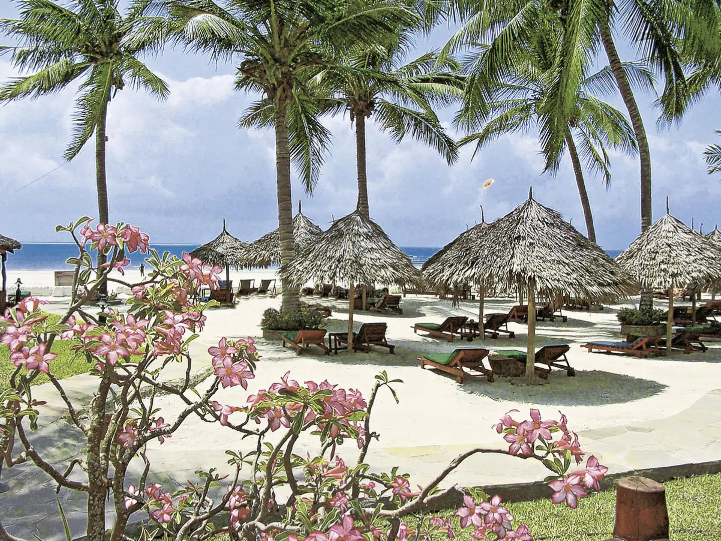 Pinewood Beach Resort & Spa BEACH