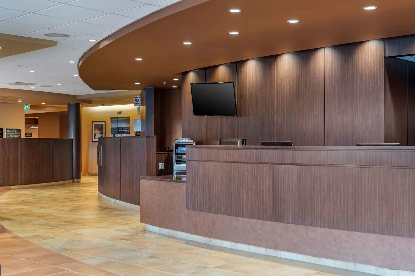 Best Western Plus, Bathurst Hotel & Suites LOUNGE_LOBBY