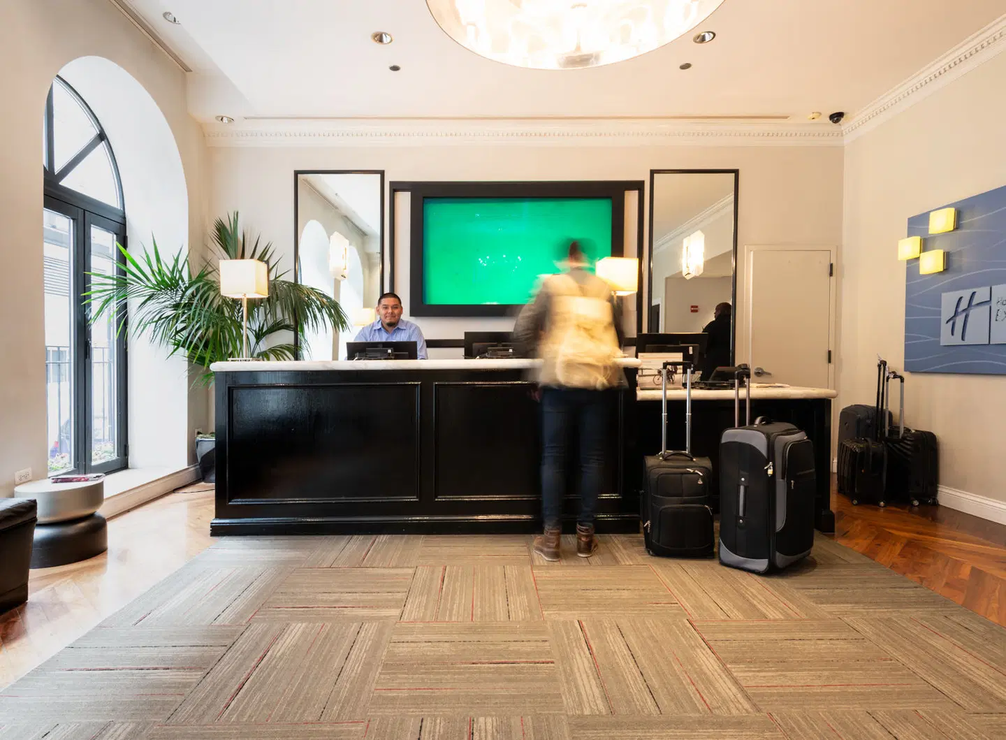 Cass - A Holiday Inn Express at Magnificent Mile LOUNGE_LOBBY
