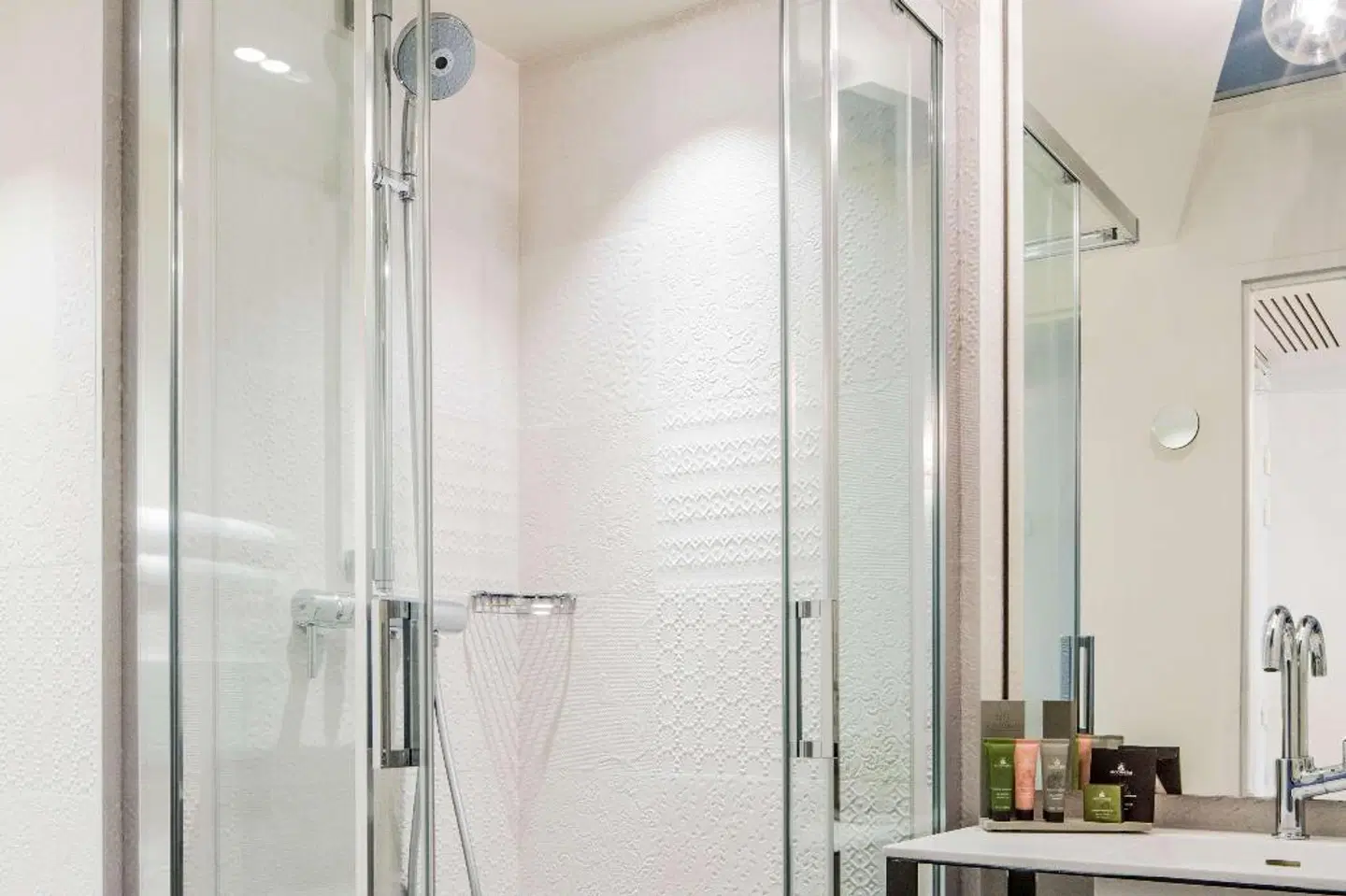 Joke - Astotel BATHROOM