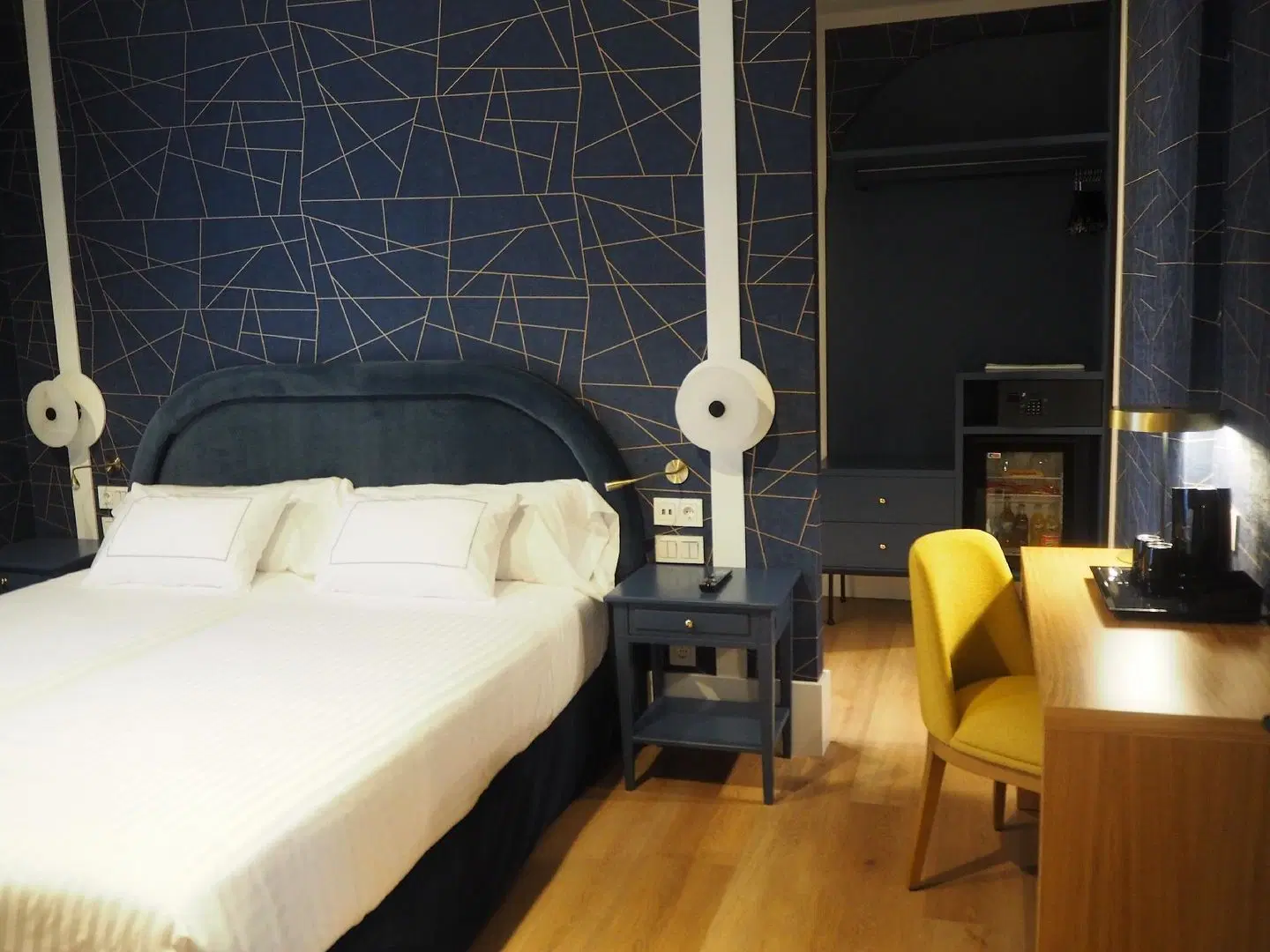 Intelier Villa Katalina BATHROOM