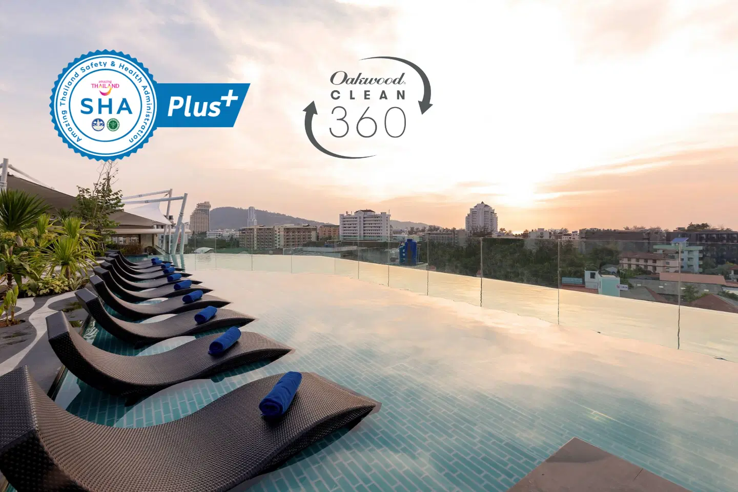 Oakwood Hotel Journeyhub Phuket OUTDOOR_POOL