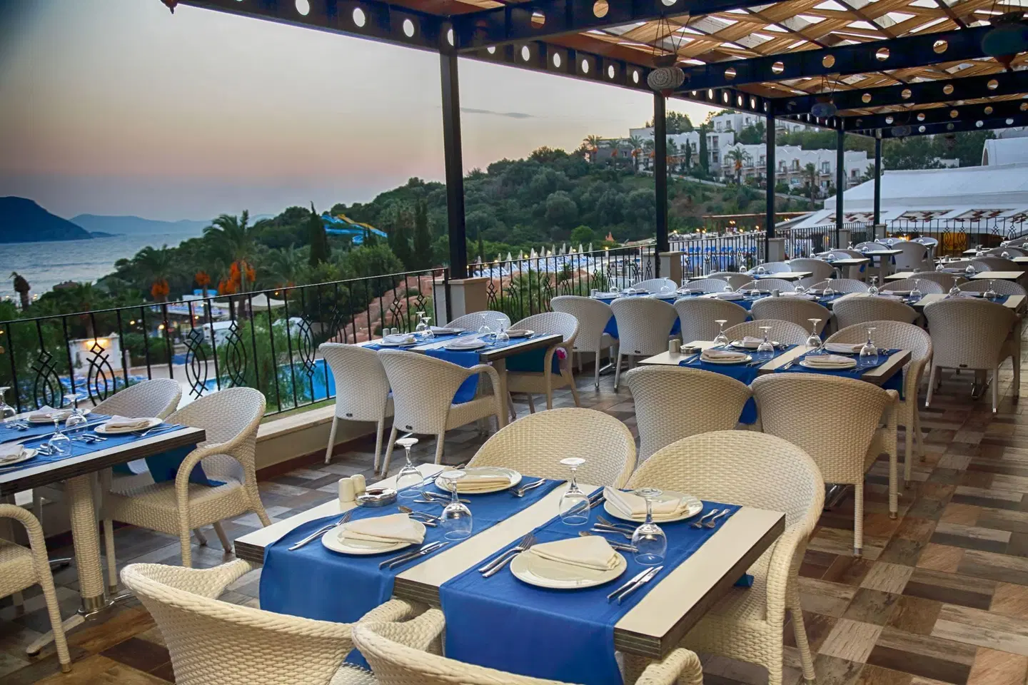 Yasmin Bodrum Resort Terrasse