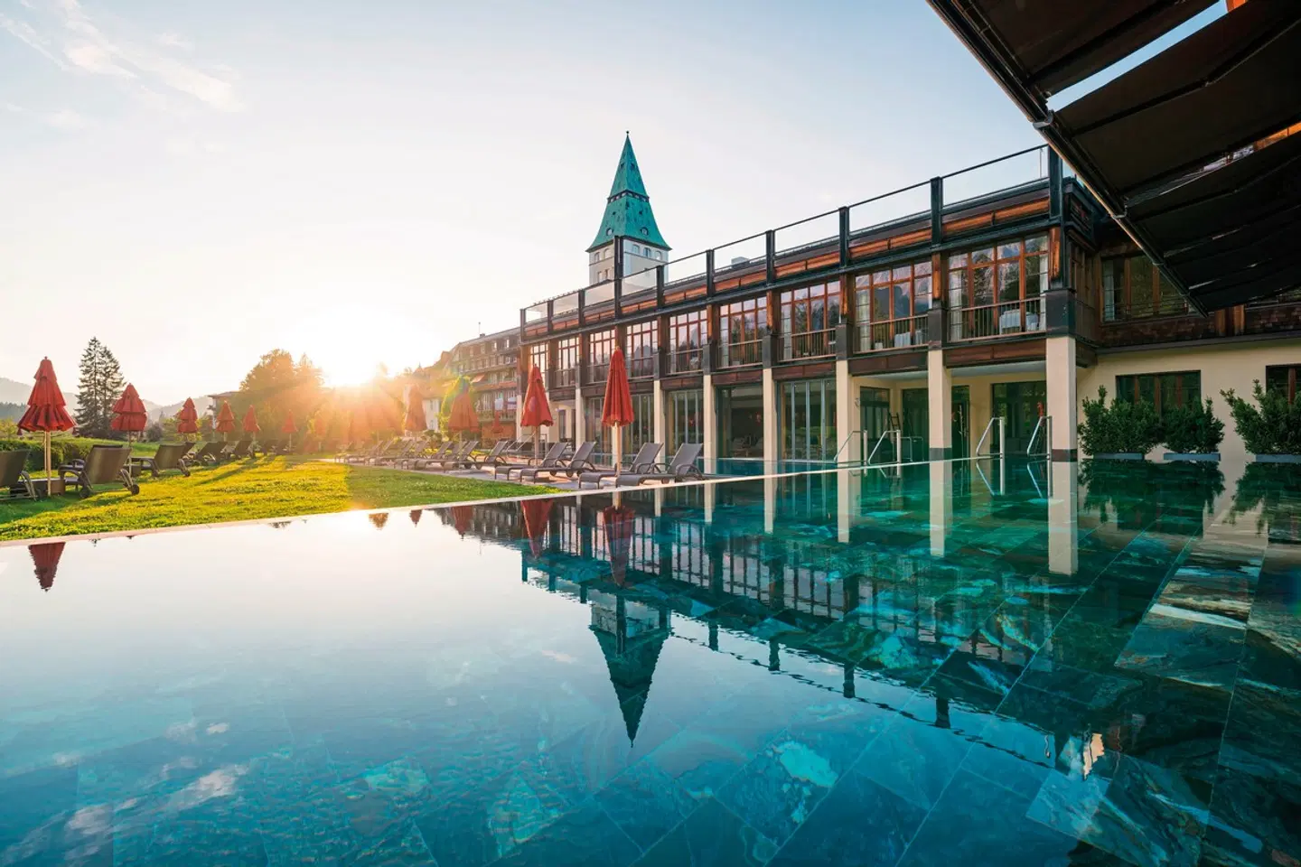 Schloss Elmau Luxury Spa Retreat & Cultural Hideaway OUTDOOR_POOL