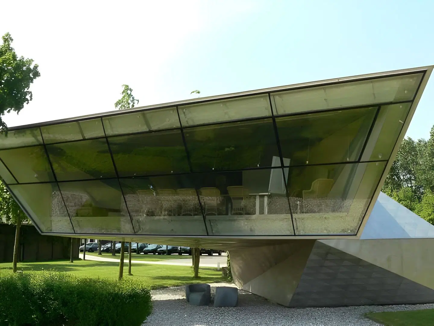 De Nederlanden EXTERIOR