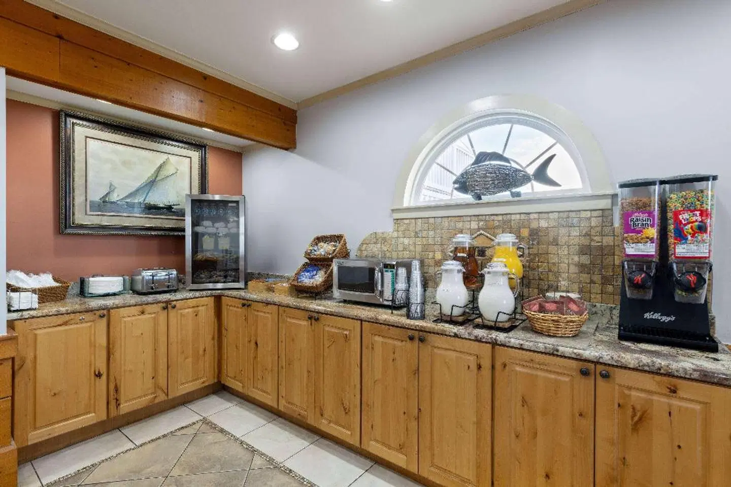 Days Inn by Wyndham Kill Devil Hills Oceanfront - Wilbur Restaurant