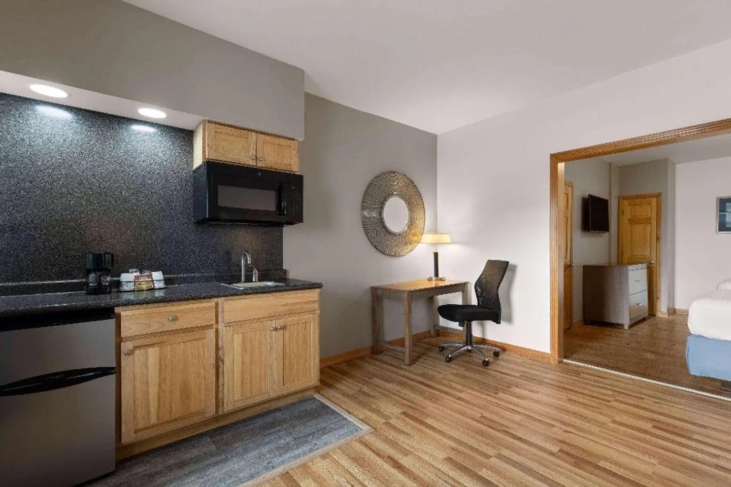 Days Inn by Wyndham Kill Devil Hills Oceanfront - Wilbur ROOM_EXAMPLE