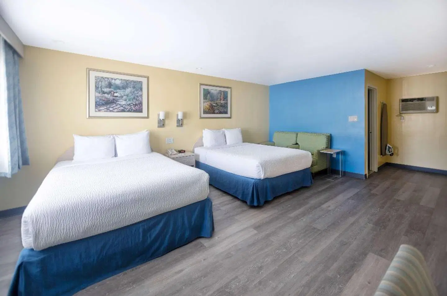 Days Inn by Wyndham Hicksville Long Island ROOM_EXAMPLE
