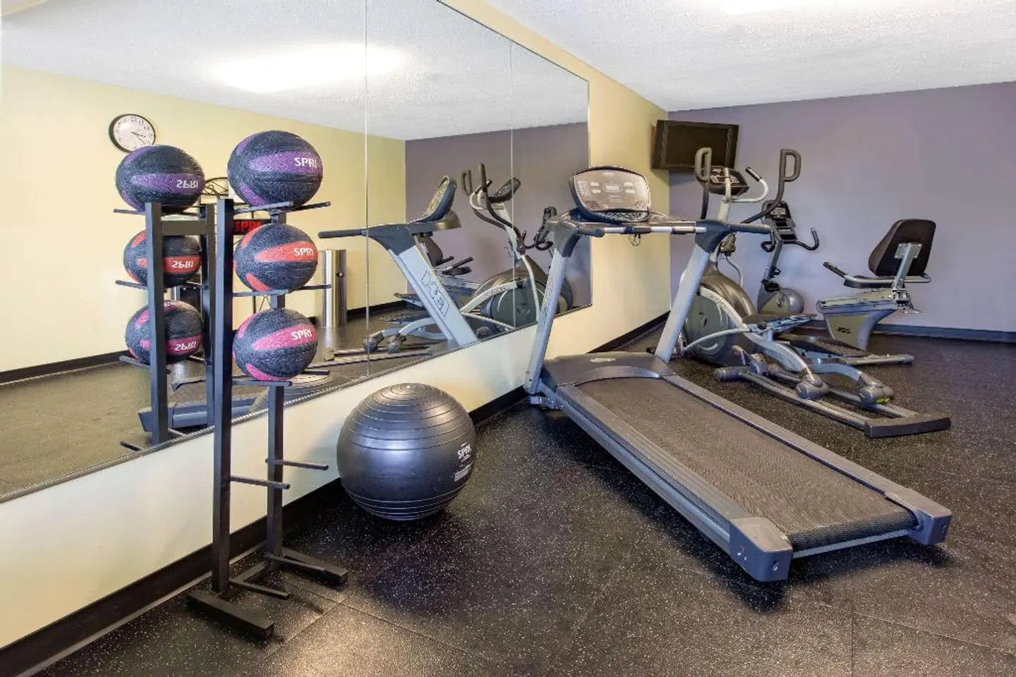 Days Inn Grantville SPORTS_AND_LEISURE