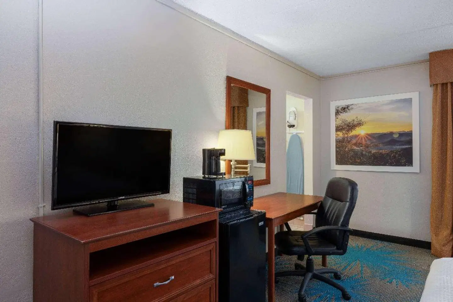 Days Inn by Wyndham Casper ROOM_EXAMPLE