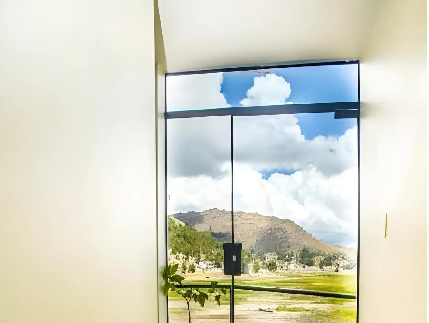 Yacht Lago Titicaca MODEL_IMPRESSION