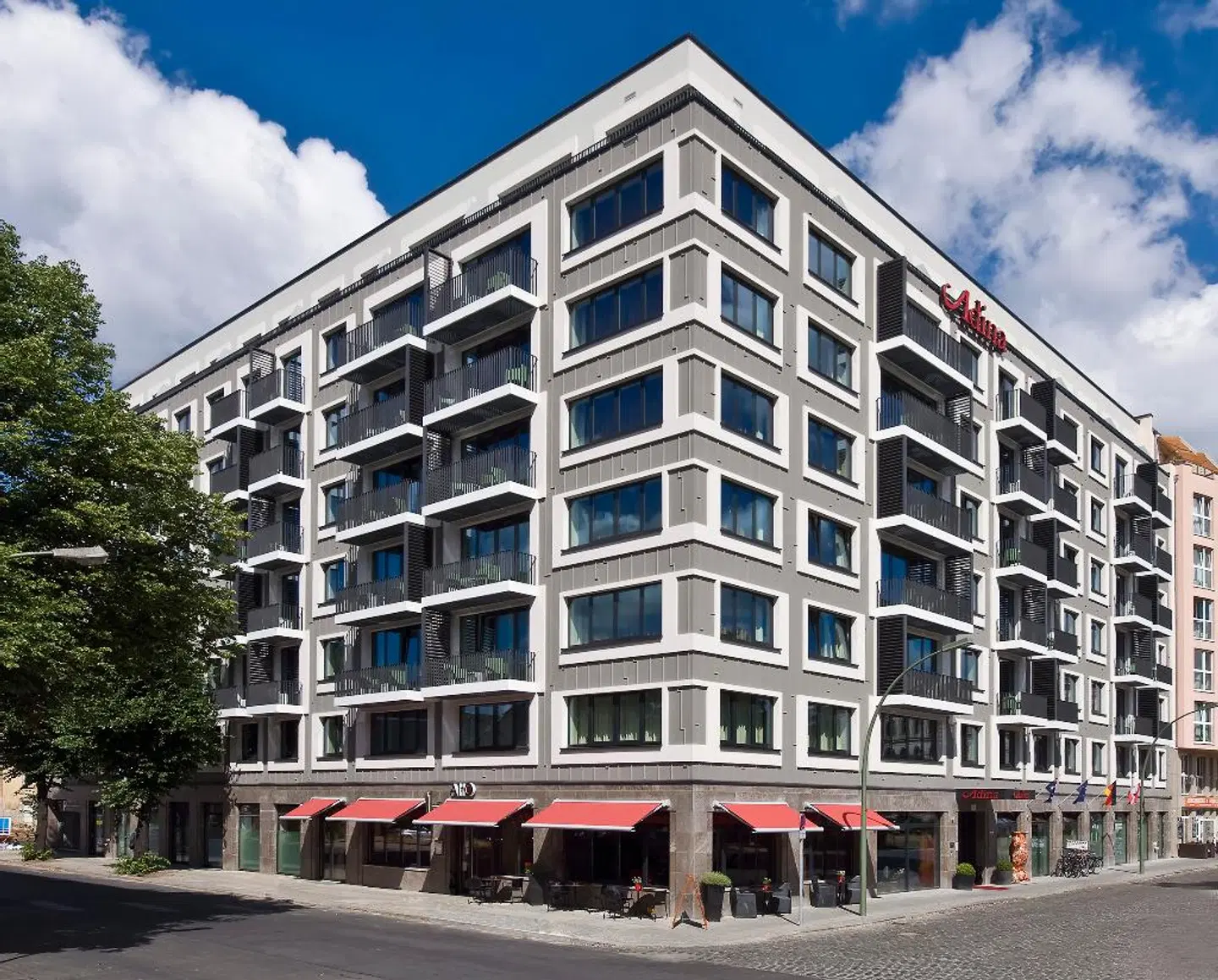 Adina Apartment Hotel Berlin Mitte EXTERIOR