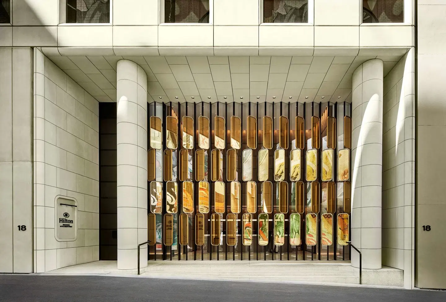 Hilton Melbourne Little Queen Street EXTERIOR